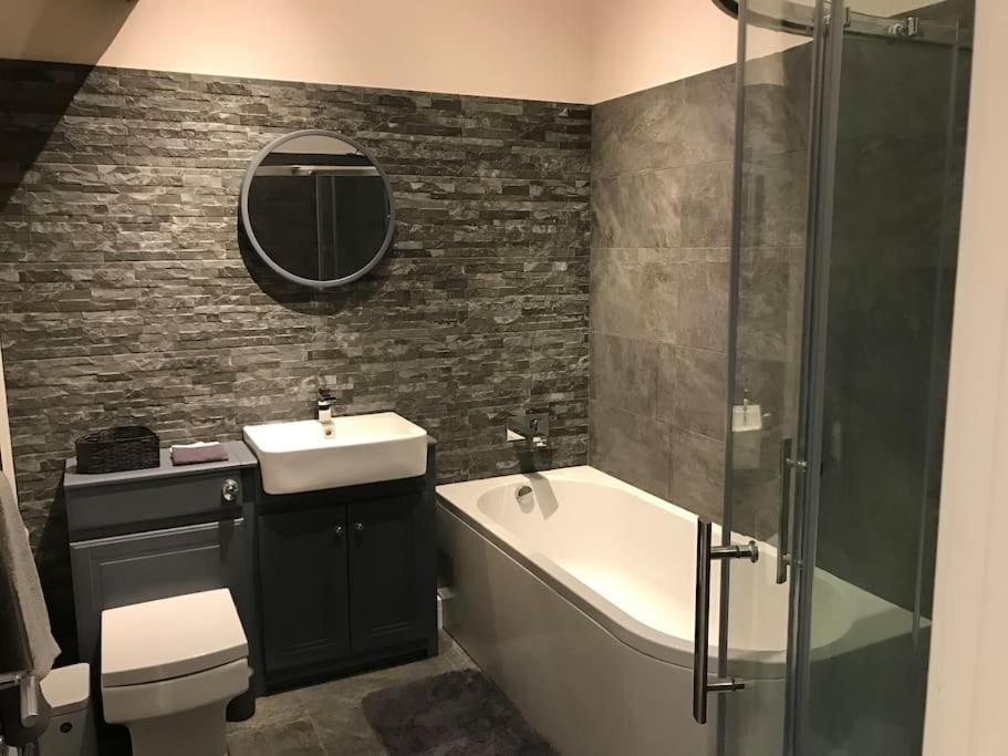 Modern 3 Bed Barn Conversion In Holiday home
